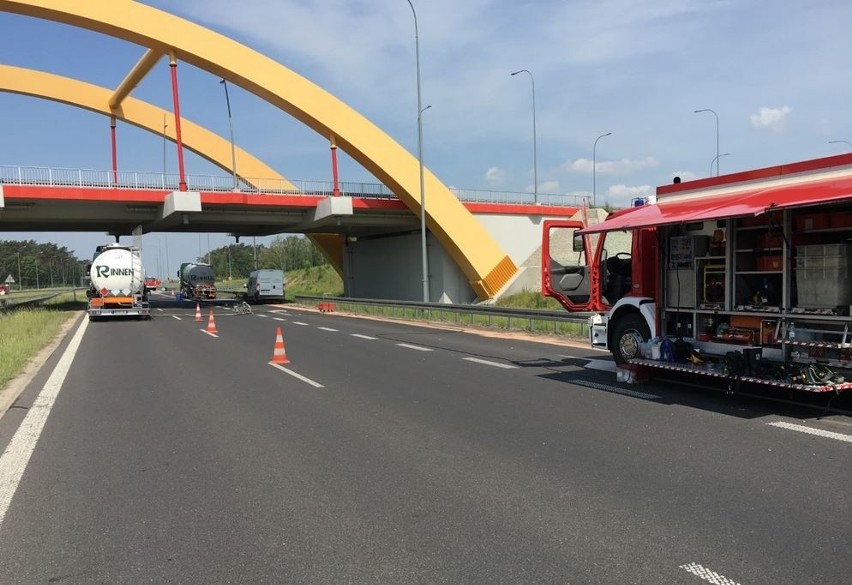 CO SIĘ DZIEJE NA A1. ZAMKNIĘTA AUTOSTRADA A1