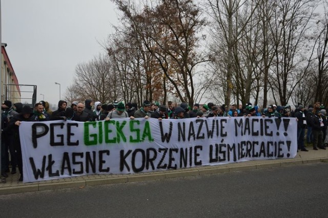 Kibice GKS Bełchatów protestowali w  obronie swojego klubu