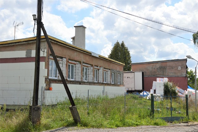 Widok na teren stacji od strony ulicy Racławickiej