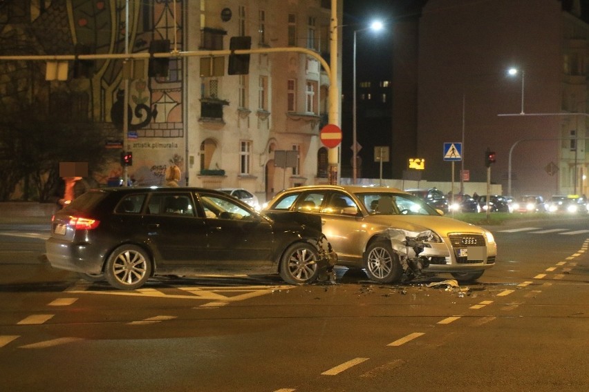 Wypadek na Sienkiewicza. Tramwaje jeżdżą objazdem 