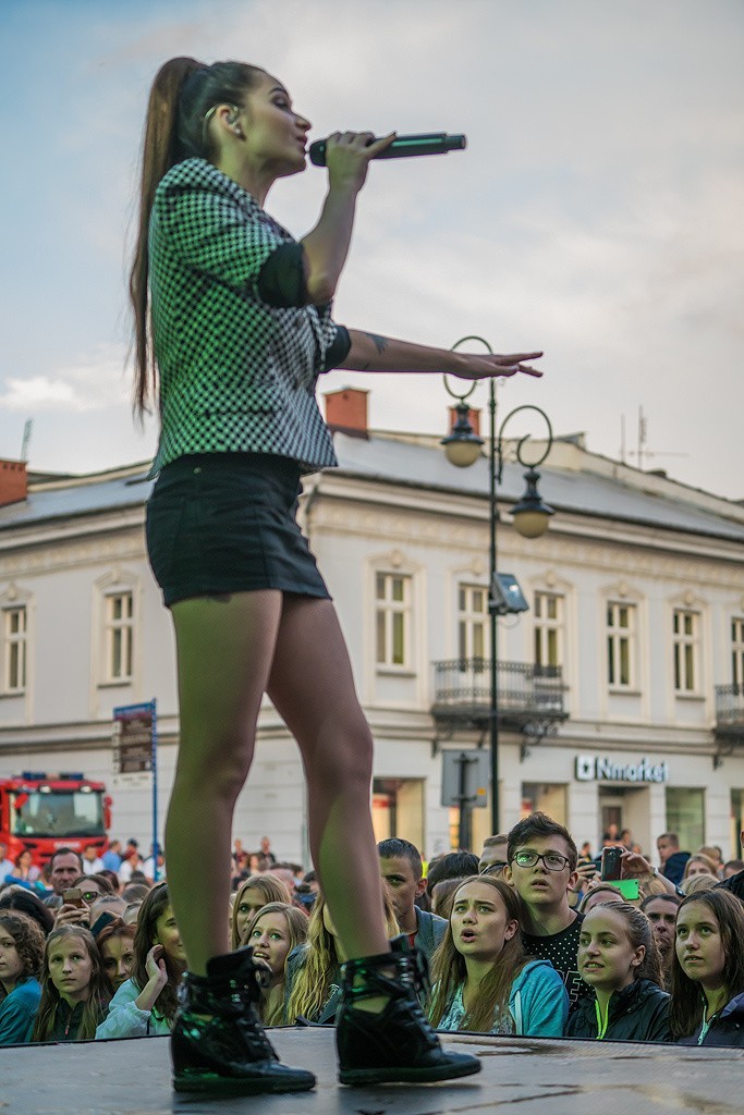 Imieniny Nowego Sącza 2017. Gwiazdy rozgrzały miasto [ZDJĘCIA, WIDEO]