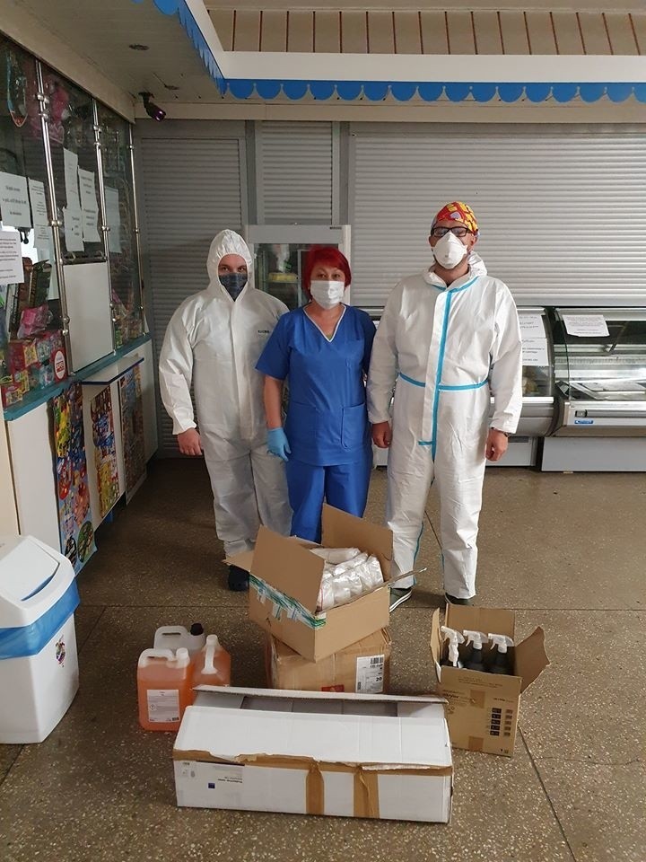 Wolontariusze z powiatu skarżyskiego w walce z epidemią. Akcja pomocy wciąż trwa - poznajcie Gigantów Szycia (ZDJĘCIA) 