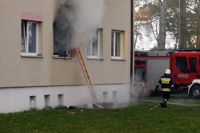 W Kolobrzegu spalilo sie mieszkanie socjalne przy ulicy Koszalinskiej
