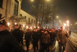 Dzień Podchorążego w Dąbrowie Górniczej: marsz z pochodniami i uroczystości pod pomnikiem ZDJĘCIA