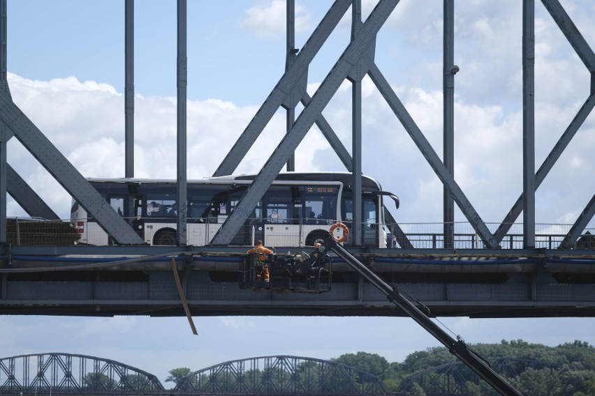 Wielki ponton transportowy na Wiśle. Do czego służy? Zobacz zdjęcia