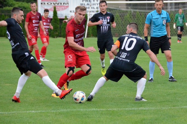 Korona Rzeszów pokonała u siebie 4:1 Orła Przeworsk na inaugurację sezonu 2020/21
