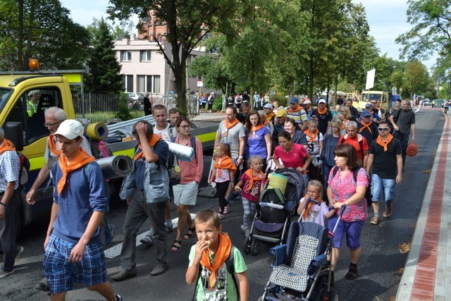 Rybnicka Pielgrzymka na Jasną Górę Wyruszyła