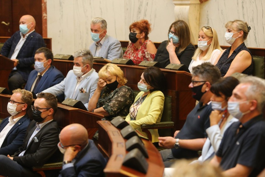 Szpital w Rybniku. Okrągły stół bez porozumienia. Marszałek...