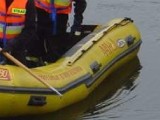 Ostrowiec. Rybacy odkryli ciało dryfujące po rzece Kamienna. Policjanci ustalają tożsamość ofiary