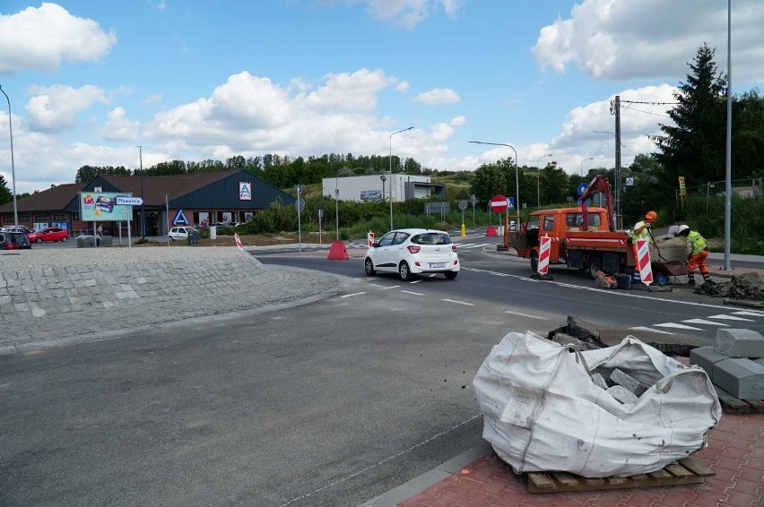 Przebudowa ulicy Gdyńskiej od granic Poznania do zjazdu do...