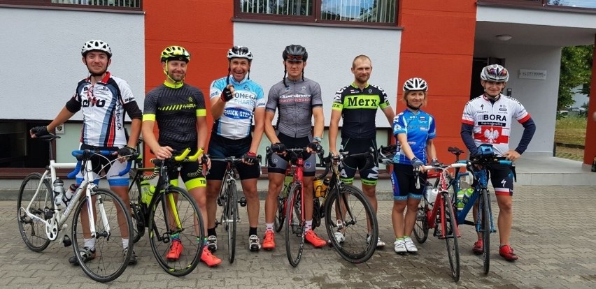 Tarnobrzescy rowerzyści przejechali 700 kilometrów w ramach akcji charytatywnej dla Dzieci