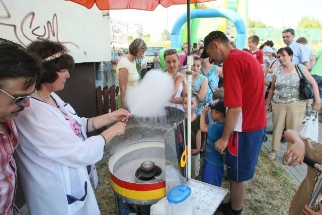 Zobacz uroczystość wmurowania aktu erekcyjnego pod budowe osiedla Now Bocianek 