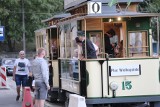 Pierwszy poznański tramwaj elektryczny wyruszył na turystyczną linię H. Na nocnej autobusowej linii turystycznej autobus piętrowy! [ZDJĘCIA]