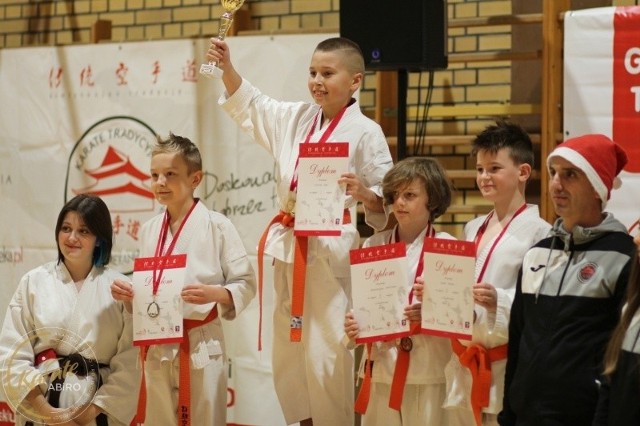 Karatecy ABiRO Zielona Góra zdobyli osiem medali na Turnieju Mikołajkowym w Szczecinie.