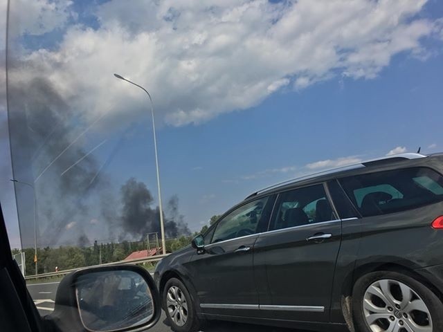 Kraków. Pożar w hucie. Ogień opanowany [ZDJĘCIA]