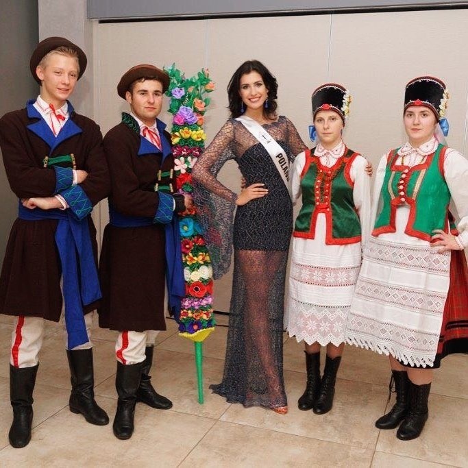 Ewa Mielnicka, Miss Polski 2014 pochodząca z Kurpi oraz jej narzeczony będą parą na Weselu Kurpiowskim