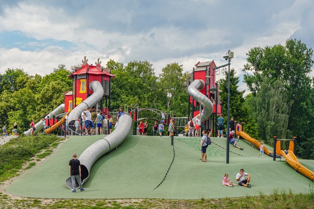 Z funduszu Budżetu Obywatelskiego sfinansowano budowę Lunaparku na Zdrowiu.