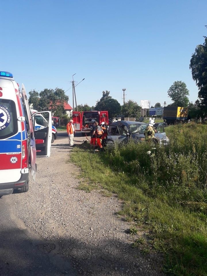 Śmiertelny wypadek w Iłży. Nie żyją dwie osoby, kolejna pozostaje w szpitalu