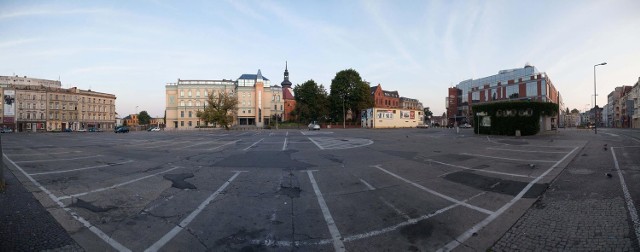 Plac Kopernika w Opolu. W tym miejscu właściciel Solarisa