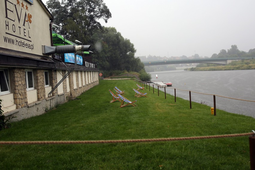 Kraków. Otwarta plaża na Zwierzyńcu [ZDJĘCIA]