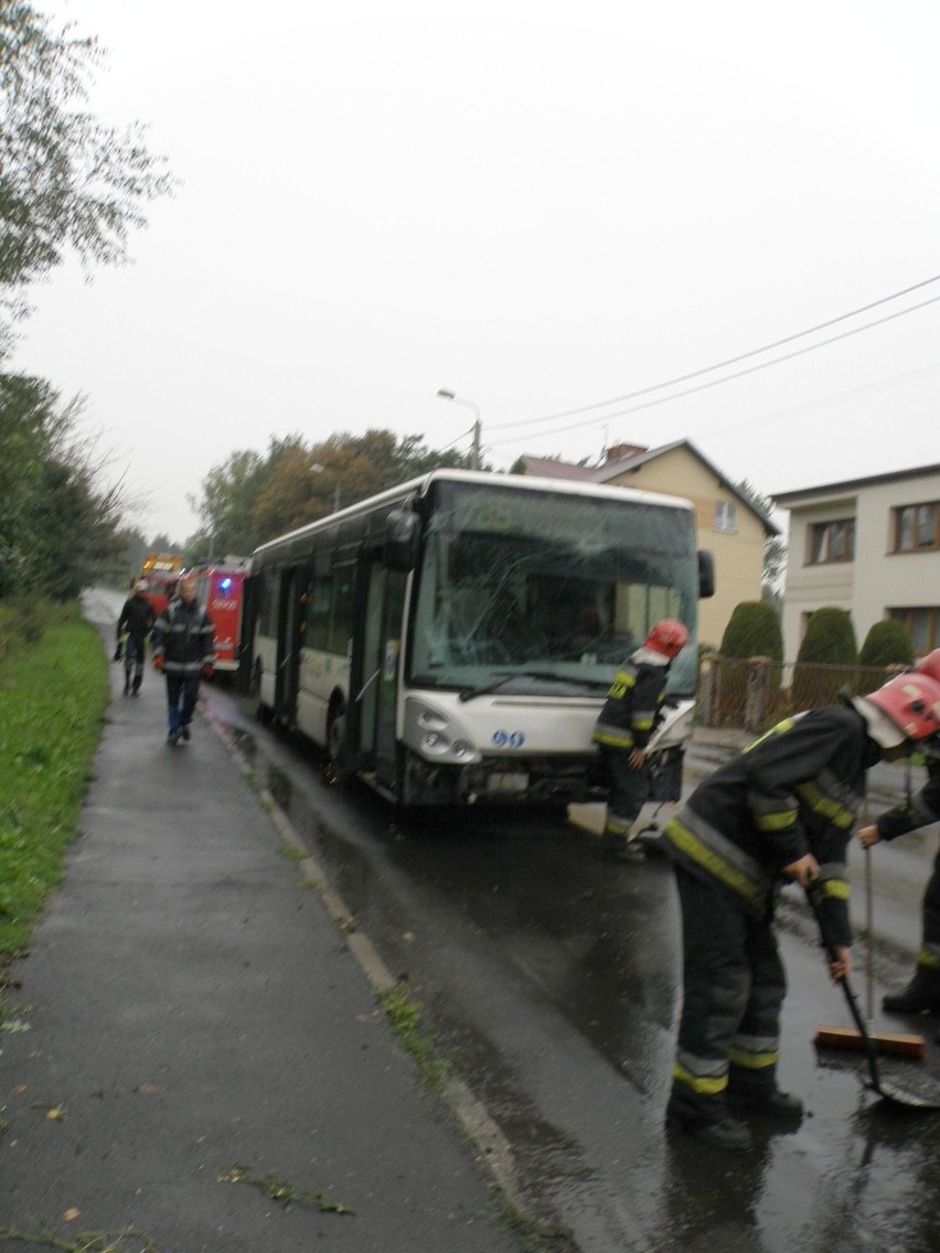 Wypadek autobusów w Mysłowicach. Są ranni