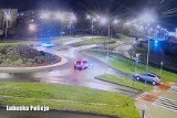 Koszmarny wypadek w Zielonej Górze. Auto ciągnęło rowerzystę po rondzie, wszystko nagrały kamery [FILM]