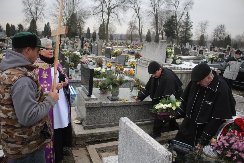 Pogrzeb Jacka Tomeczka odbył się wczoraj w Dąbrowie...