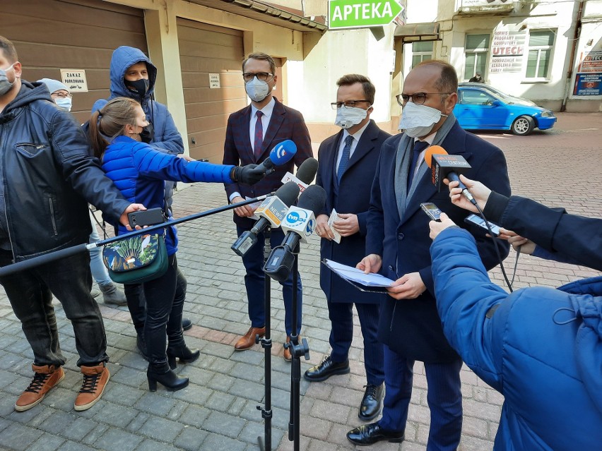 W piątek przed siedzibą spółki E&K w Lublinie pojawili się...