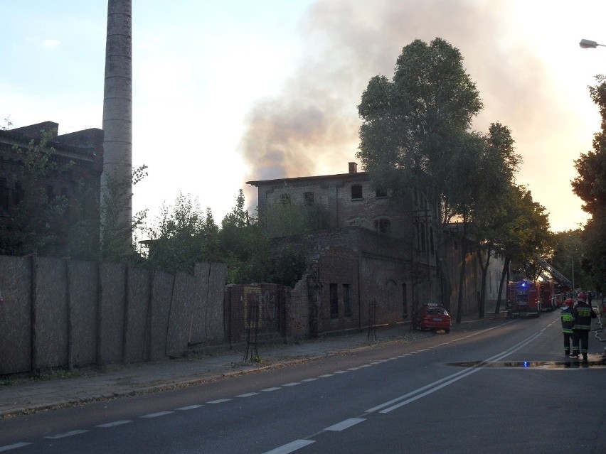 Pożar starej rzeżni w Chorzowie

POŻAR RZEŹNI W CHORZOWIE