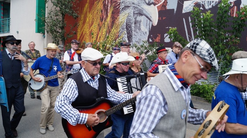 W Kamyku pod Częstochową trwa Festiwal Kapel Podwórkowych