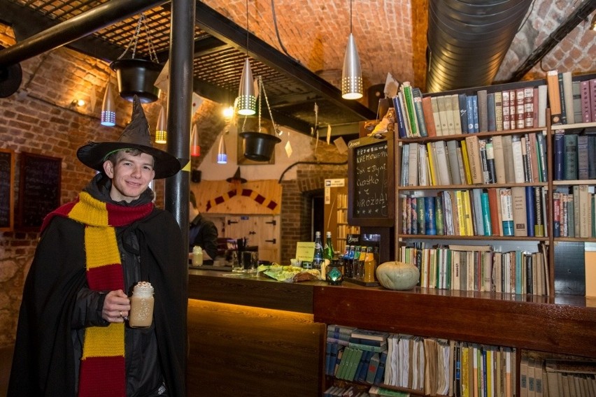 W Krakowie powstała kawiarnia dla fanów Harry'ego Pottera [ZDJĘCIA]