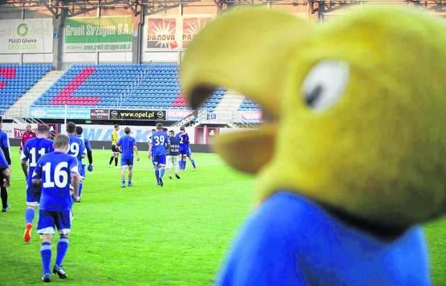 Piłkarze Ruchu Chorzów pierwszy mecz w kwalifikacjach Ligi Europejskiej z Metalistem Charków zagrają  na stadionie gliwickiego Piasta. Potem czeka wyjazd na rewanżowe spotkanie do Kijowa