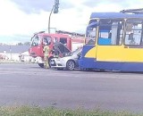 Wypadek na Szosie Lubickiej. Na skrzyżowaniu ze Studzienną niedaleko Lidla zderzyły się dwa pojazdy. Nie kursują tramwaje linii nr 1 i 5!