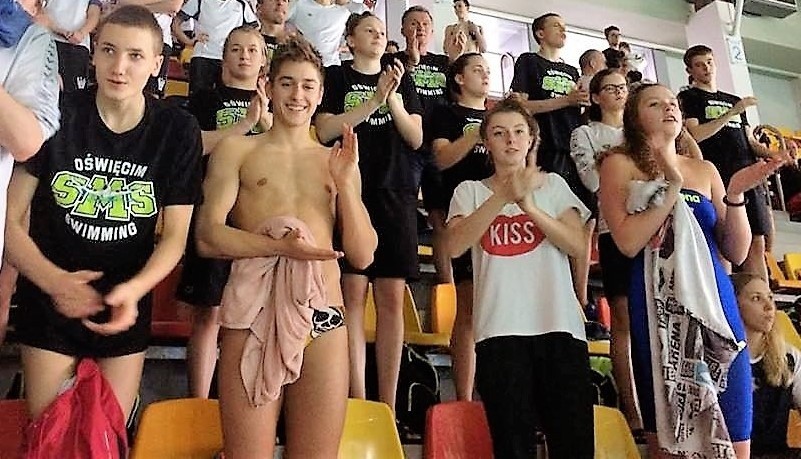 Pływanie. Bez gwiazd, ale kolektywem Oświęcim wywalczył drugie miejsce w lidze SMS