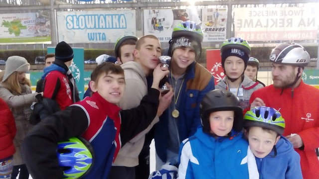 Gorzowscy łyżwiarze szybcy z Zespołu Szkół Specjalnych zdobyli 22 medale na Olimpiadzie Specjalnej, która odbyła się 10 grudnia na gorzowskiej Słowiance.