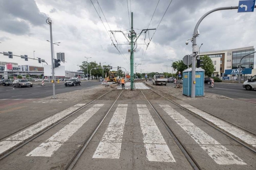 Tramwaje nie kursują ul. Jana Pawła II na odcinku od ronda...