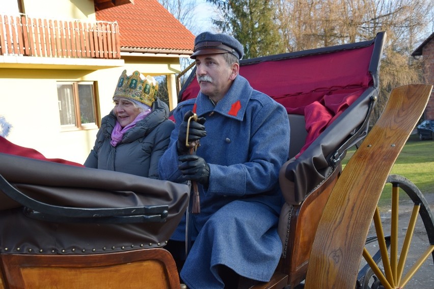 Kobylanka. Na czele orszaku Trzech Króli jechał... Piłsudski [ZDJĘCIA]