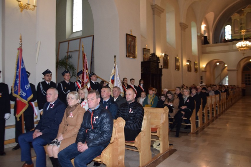 Gowarczów upamiętnił 104. rocznicę odzyskania przez Polskę niepodległości. Zobacz zdjęcia