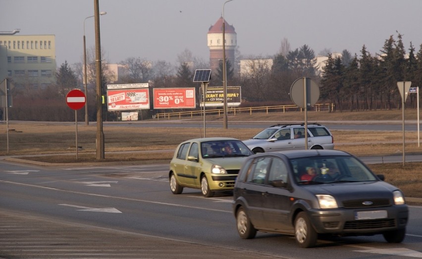 Skrzyżowanie al. Niepodległości oraz ul. Wojska Polskiego w...