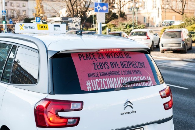 Taksówkarze nie po raz pierwszy będą protestować w stolicy w sprawie uregulowania konkurencji na rynku przewozu osób. W Warszawie protestowali m.in. w listopadzie.