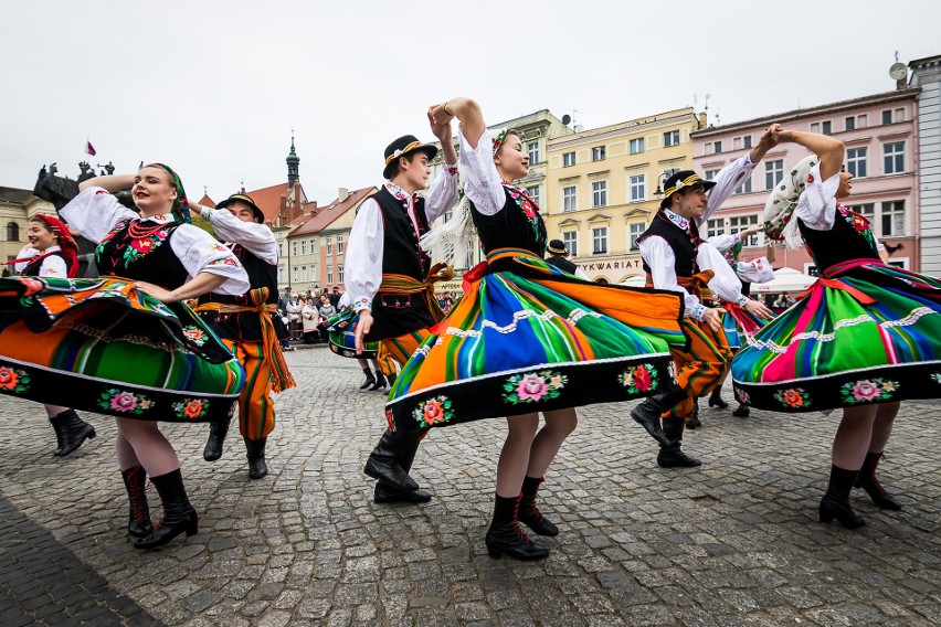 Patriotyczne uroczystości zorganizowano m.in. na  Starym...