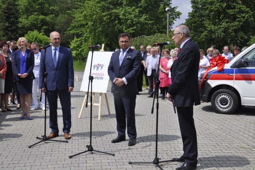 Szpital Wielospecjalistyczny w Jaworznie ma nową karetkę...