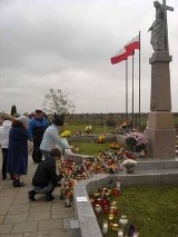 Cmentarz został powiększony. Łapy kupiły działkę za Grobem Nieznanego Żołnierza.