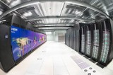 Hawk w Stuttgarcie to jeden z najpotężniejszych superkomputerów na świecie. Można go obejrzeć z bliska