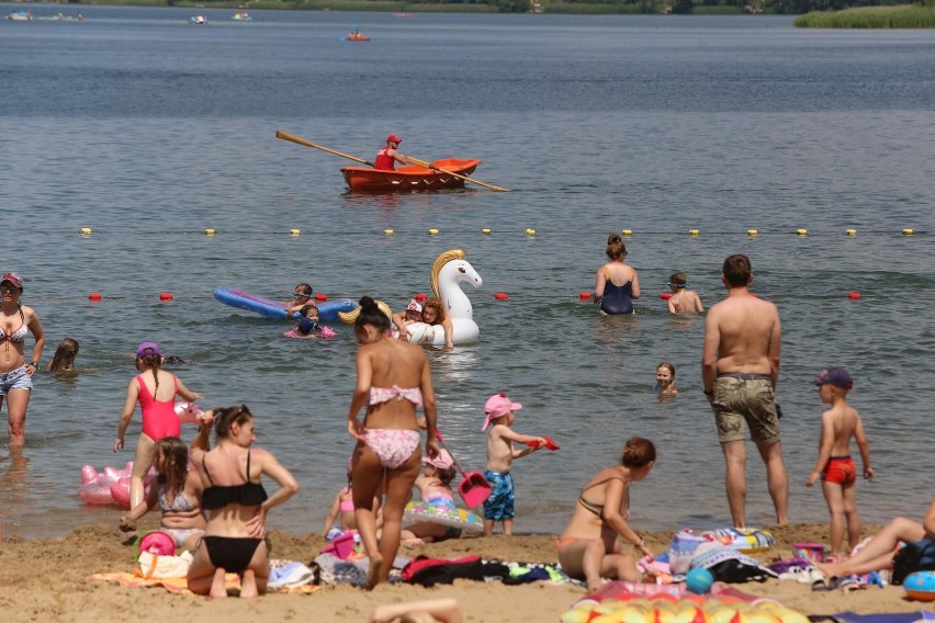 Bon 500 zł dla nauczycieli. DLA KOGO? Jak otrzymać 500+? OD KIEDY bon nauczycielski? Wniosek do pobrania 4.12