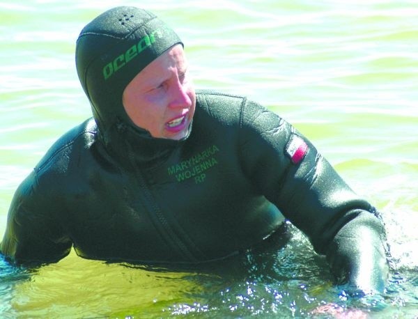 Jerzy Pomian  jest absolwentem łapskiego ZSM.  Ukończył Akademię Marynarki Wojennej w Gdyni. Jego sposobem na życie i pasją jest nurkowanie.