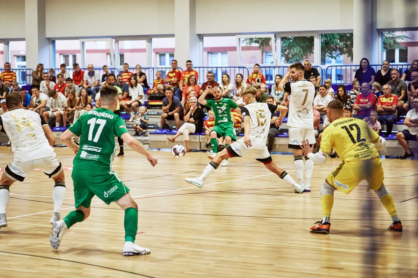 Jagiellonię Futsal (biało-czarne stroje) czeka ciężka próba...
