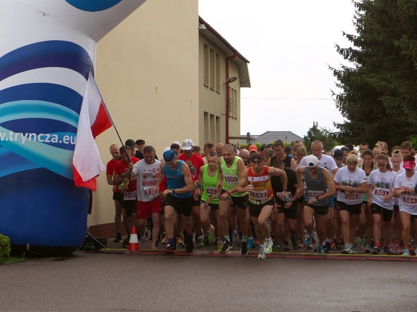 Katarzyna Albrycht i Maciej Kiper zwycięzcami IV Biegu Montera [ZDJĘCIA] 