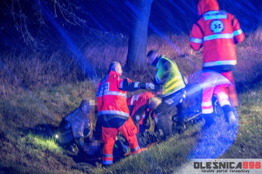 Rowerzysta potrącony przez samochód. Fatalne warunki na drodze 