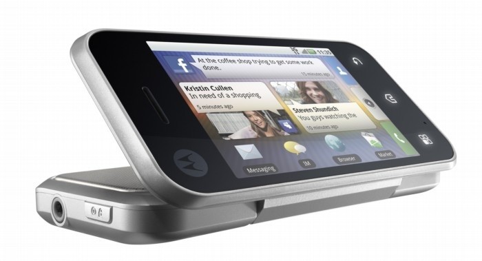 Motorola prezentuje BACKFLIP. Czy to jest nowa era smartfonów?